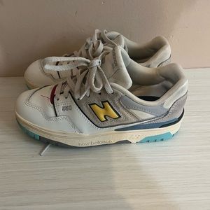 New Balance 550 size 1.5 kids available now all item’s guaranteed authentic